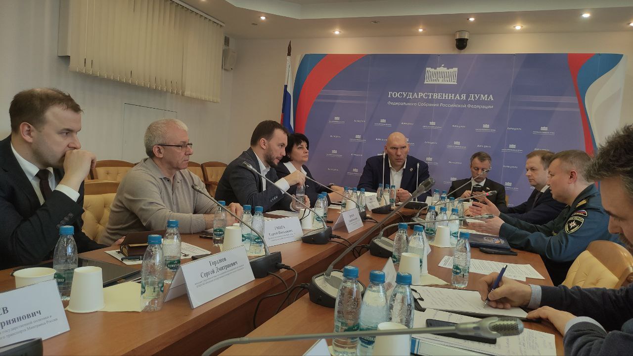 Развитие водного туризма в России через рынок хаусботов